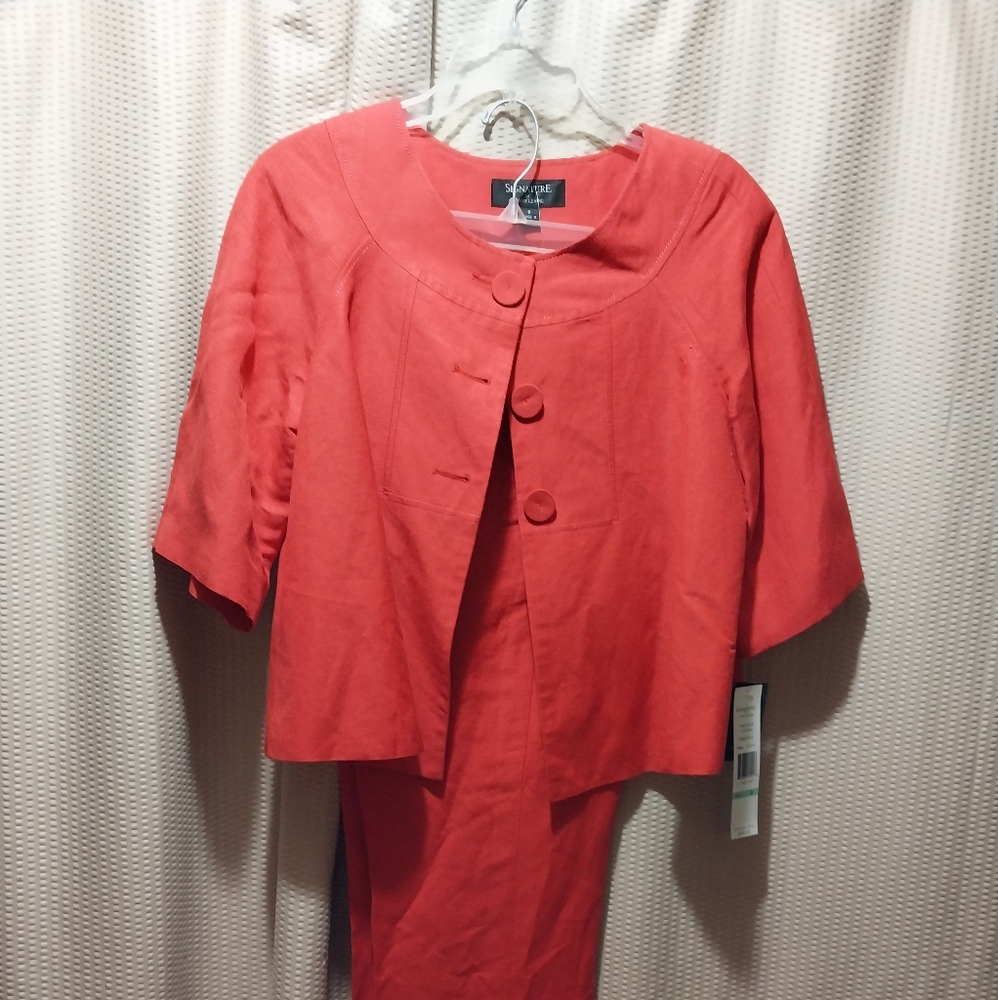 Pant suit
